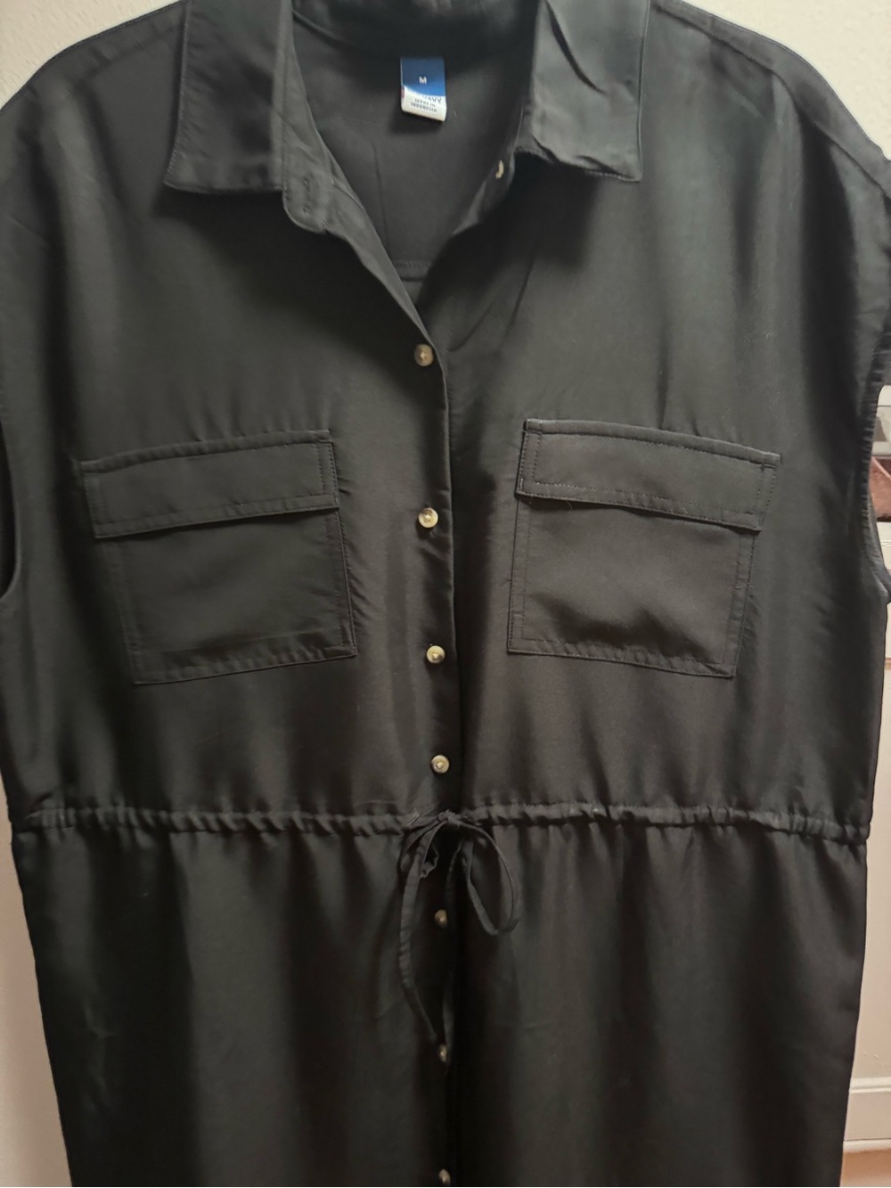 Old Navy Black Cap Sleeve Button-Front Drawstring Midi Dress - Picture 3 of 8